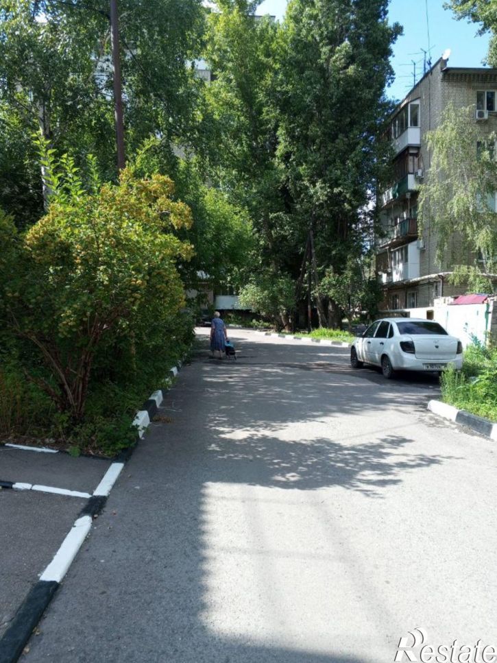 2-комн квартира пр-кт им 50 лет Октября, 138,  д. 138