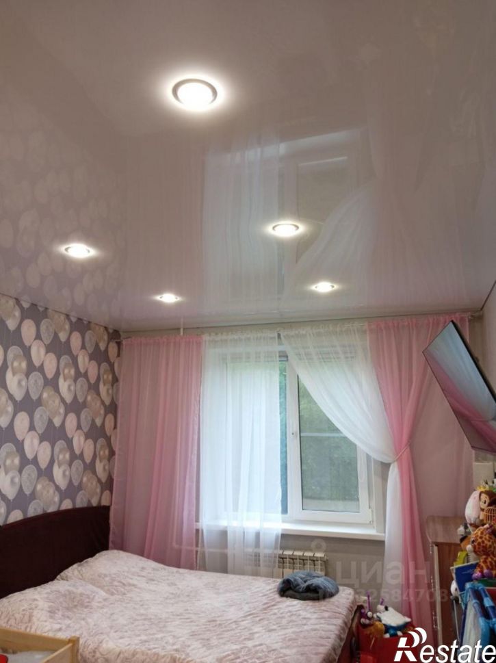 3-комн квартира пр-д 1-й Строителей, 4,  д. 4
