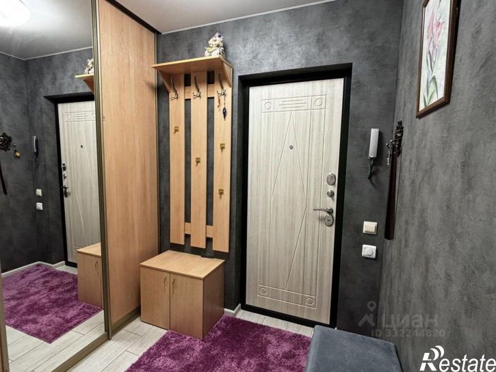 3-комн квартира ул им Пугачева Е.И., 157,  д. 157