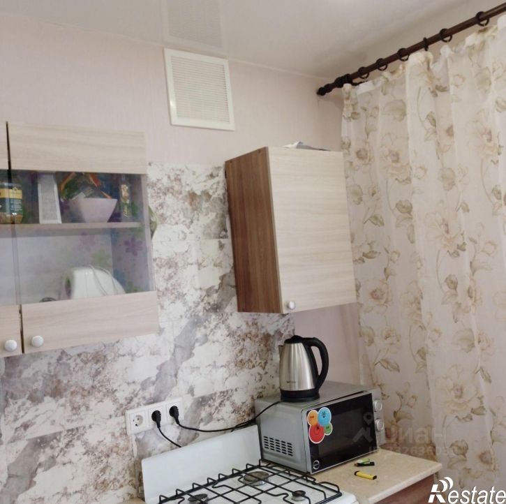 1-комн квартира ул им Лисина С.П., 13,  д. 13