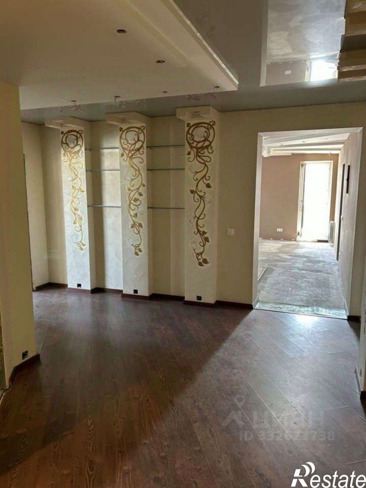 4-комн квартира ул Гвардейская, 35А,  д. 35А