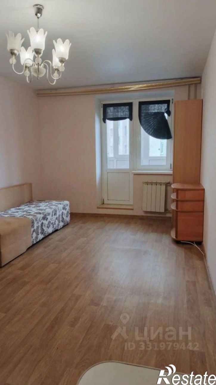 1-комн квартира ул им Плякина А.В., 1,  д. 1