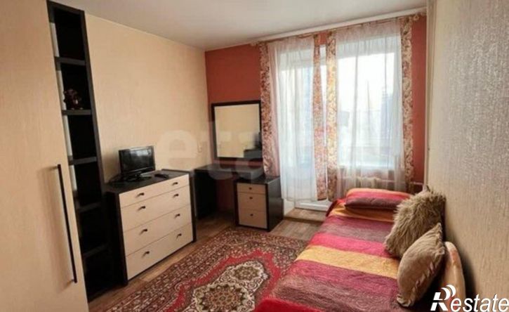 4-комн квартира ул им Зарубина В.С., 143/147,  д. 143/147