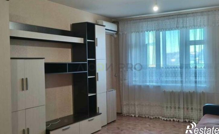 1-комн квартира ул им Миротворцева С.Р., 4/8,  д. 4/8