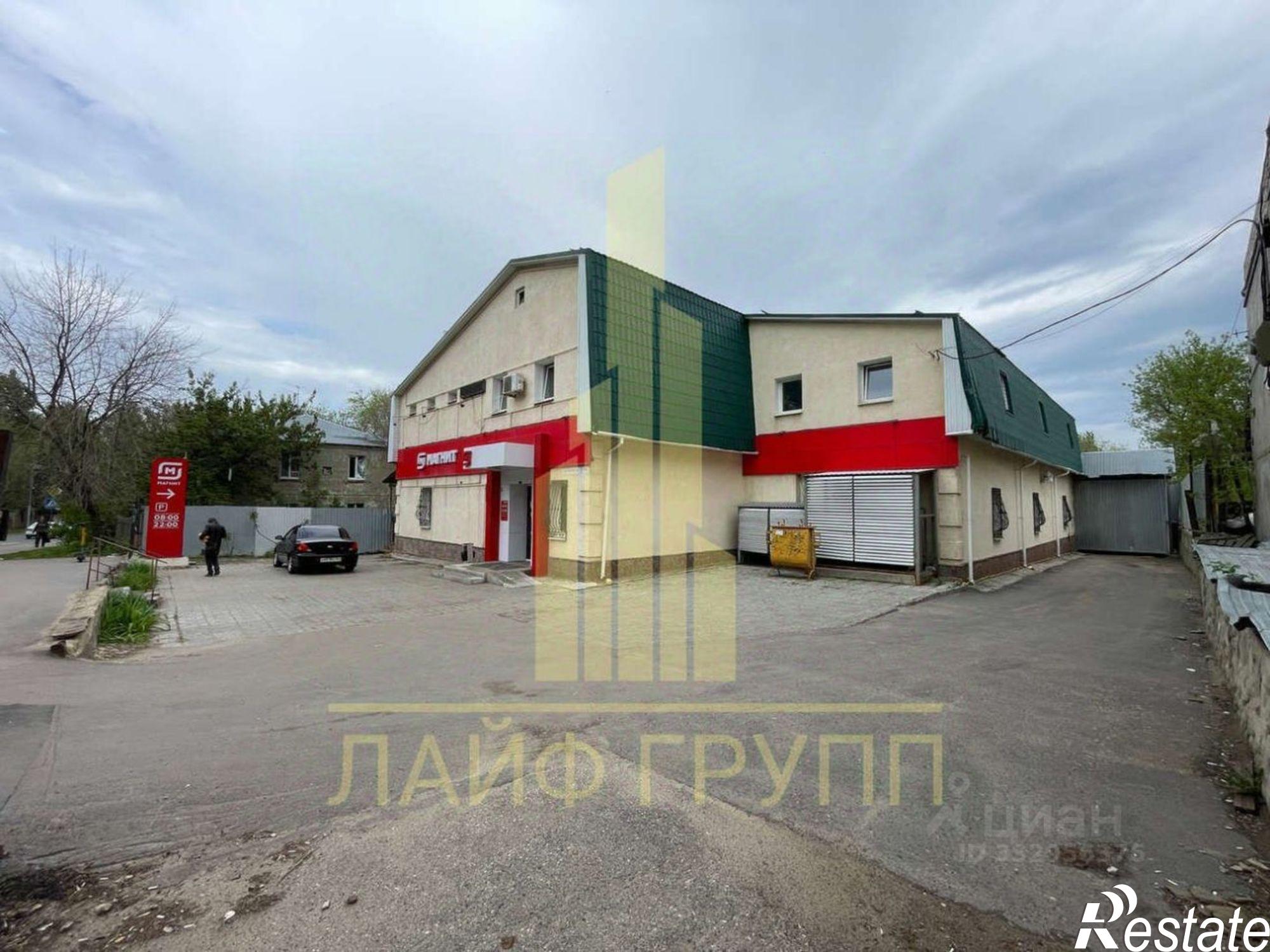 Купить торговое помещение за 47 901 000 рублей на ул Танкистов, 90