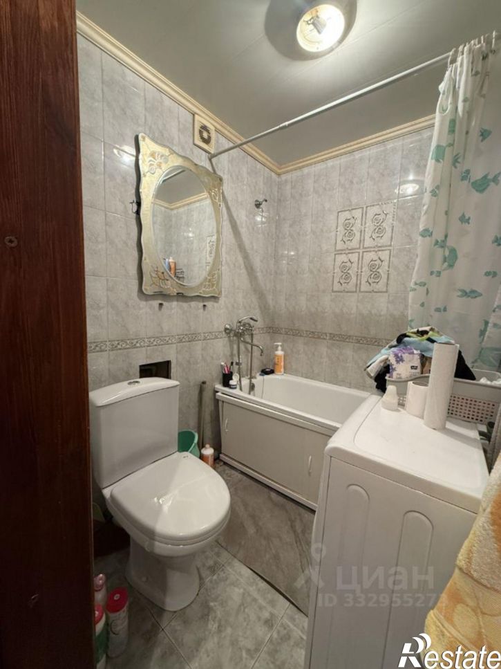 2-комн квартира ул им Азина В.М., 20,  д. 20