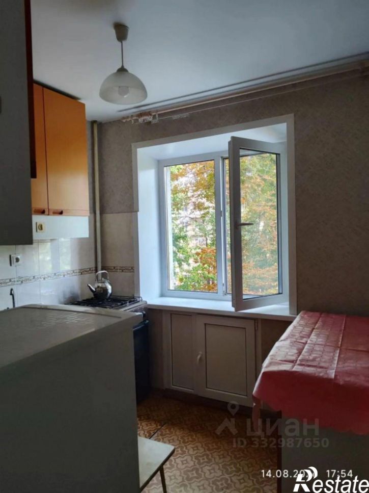 3-комн квартира ул им Серова А.К., 1,  д. 1