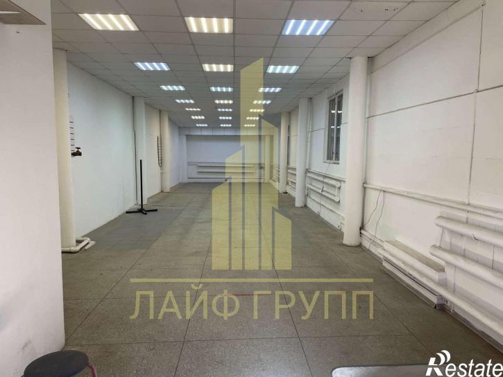Торговое помещение Бережная улица, 10а