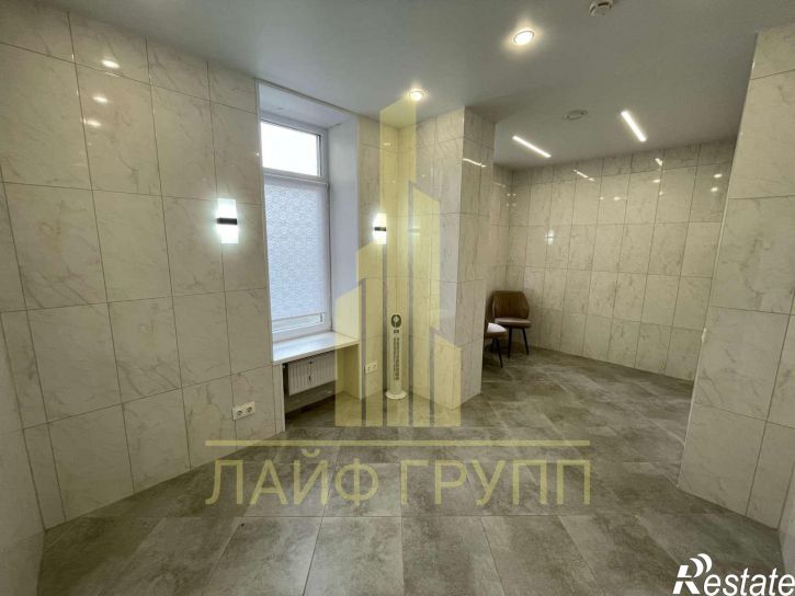 Торговое помещение Мичурина улица, 182/20