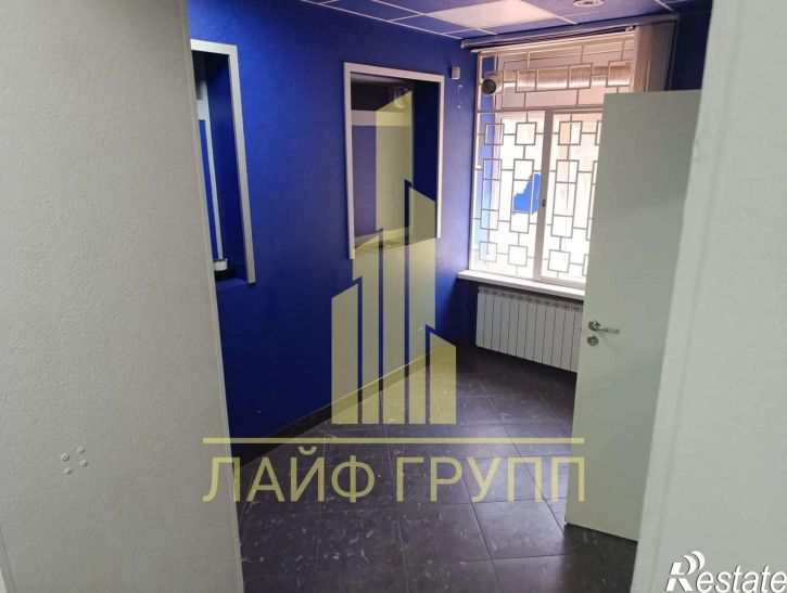 Торговое помещение Орджоникидзе пл, 11