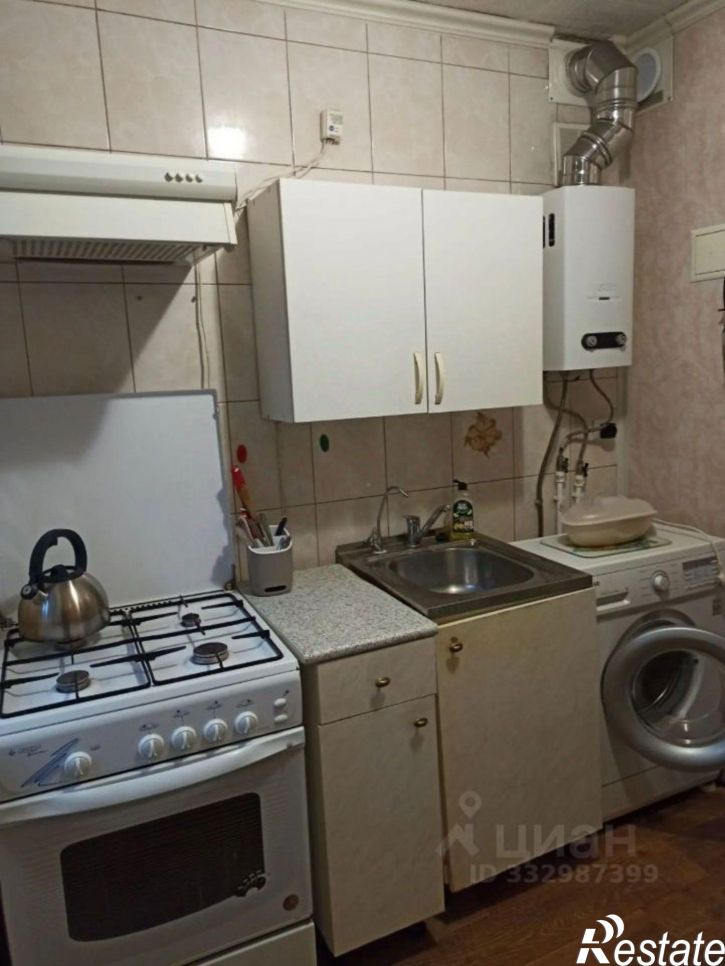 2-комн квартира пр-кт Строителей, 14,  д. 14