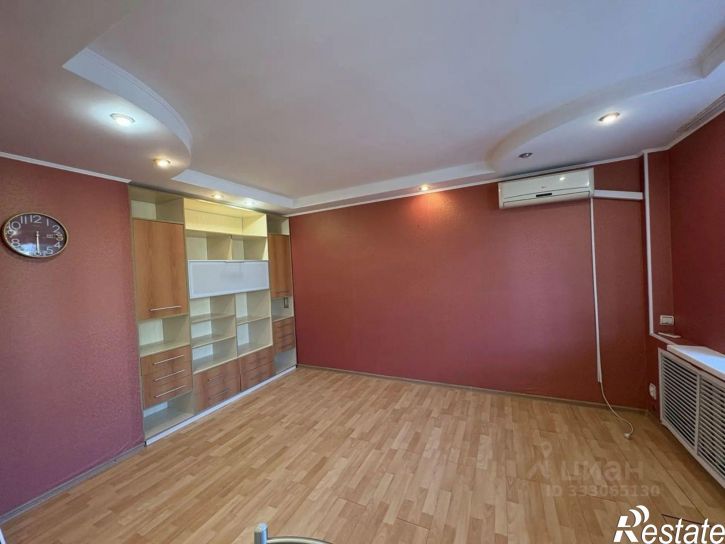 3-комн квартира ул Усть-Курдюмская, 3,  д. 3