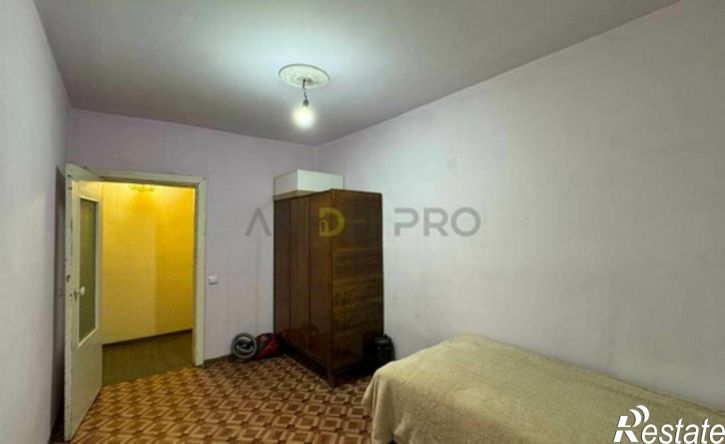 3-комн квартира пр-кт Строителей, 12,  д. 12