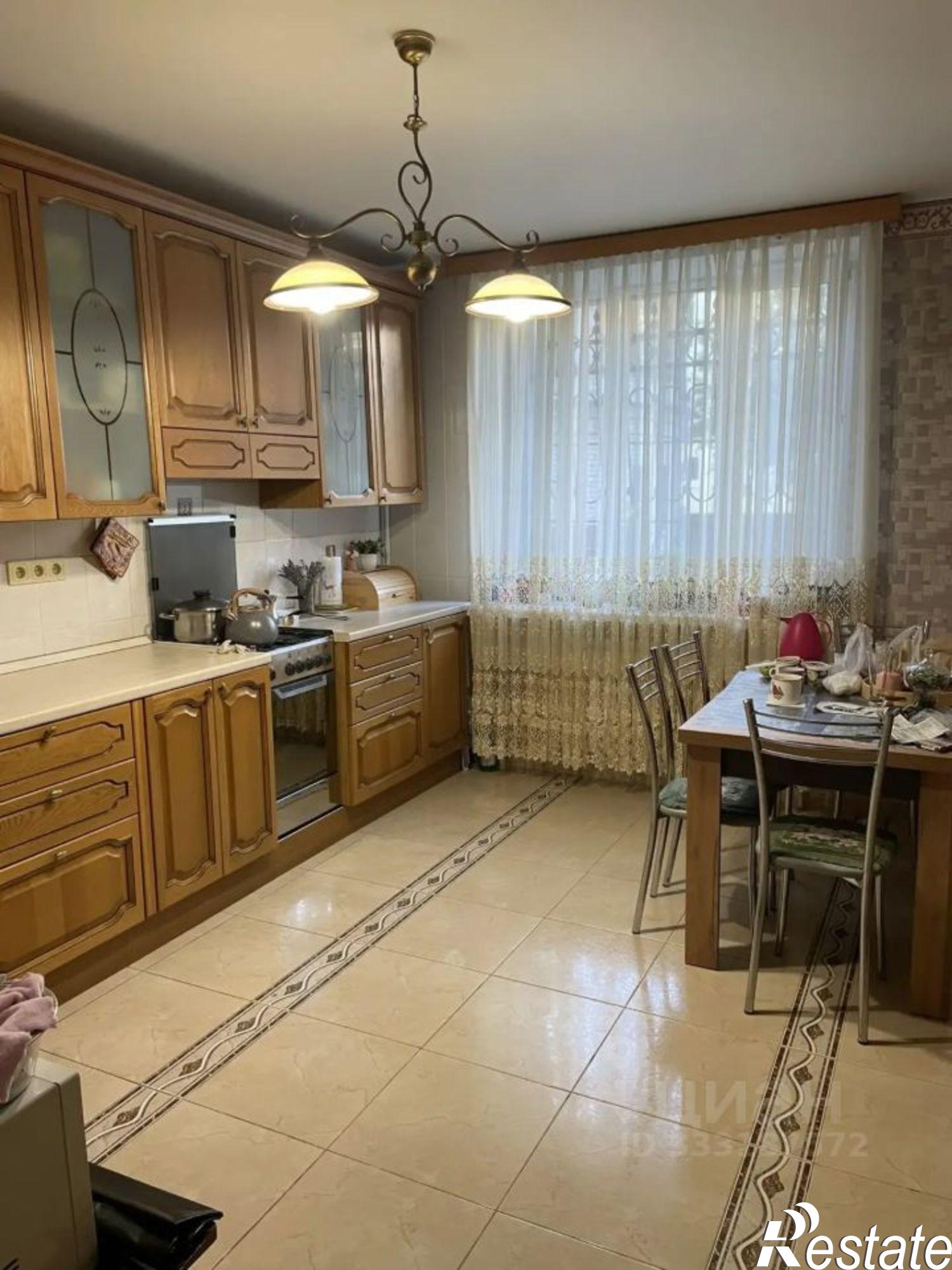 Сдать комнату за 12 000 рублей на ул Валовая, 15