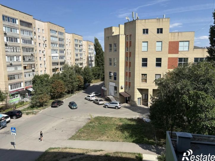 3-комн квартира Усть-Курдюмская, 3