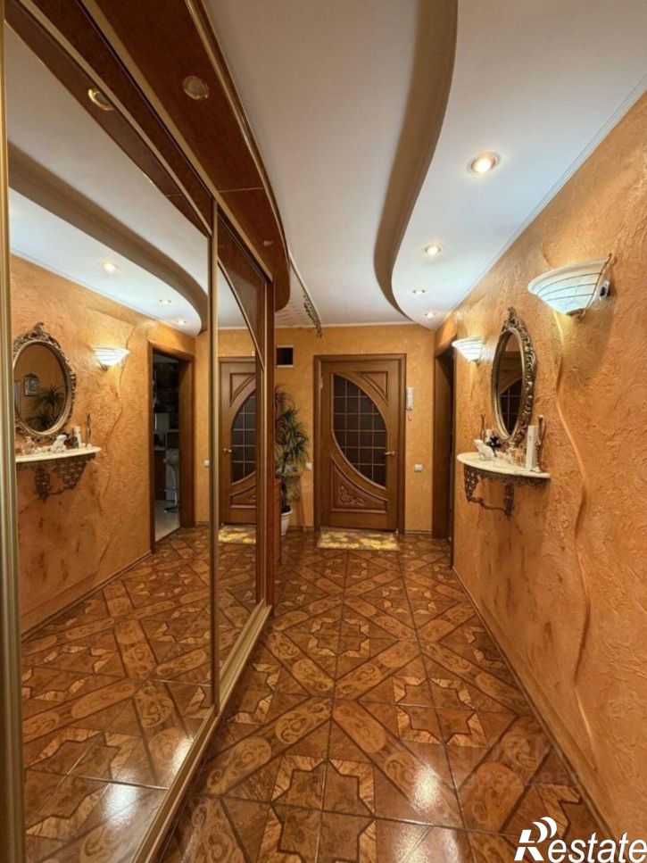 3-комн квартира Саратов г., Кировский