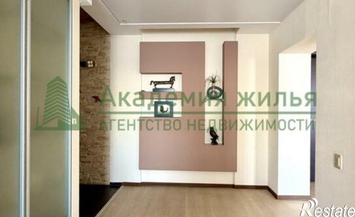 4-комн квартира ул им Чернышевского Н.Г., 92Б,  д. 92Б