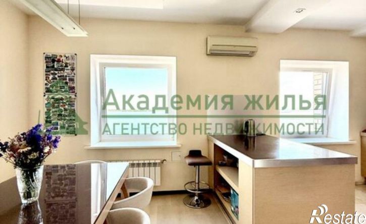 4-комн квартира ул им Чернышевского Н.Г., 92Б,  д. 92Б