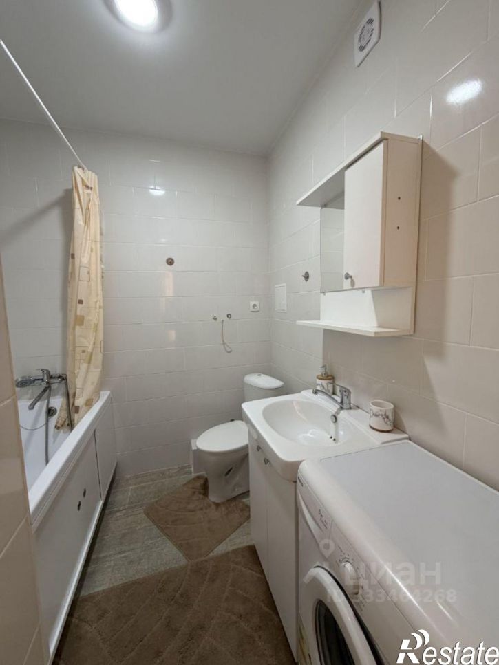 1-комн квартира пр-кт Героев Отечества, 4А,  д. 4А