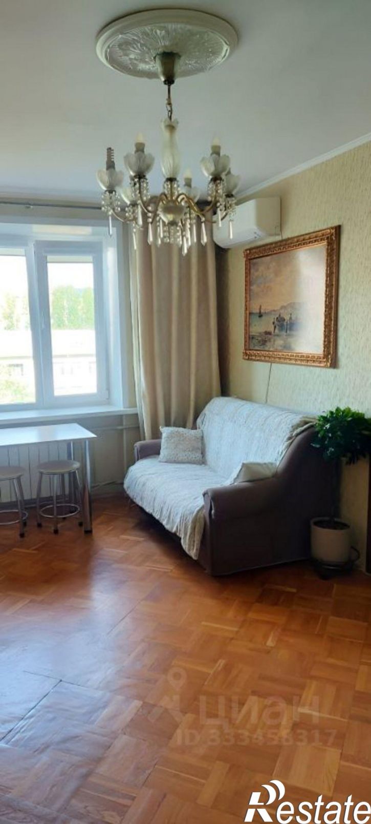 Комната пл им Кирова С.М., 8,  д. 8