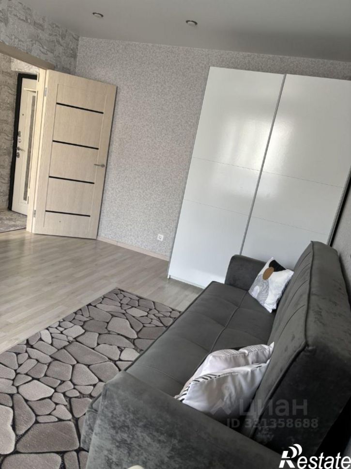 1-комн квартира ул Романтиков, 46Б,  д. 46Б