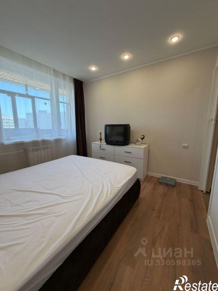 2-комн квартира Саловская улица, 10,  д. 10