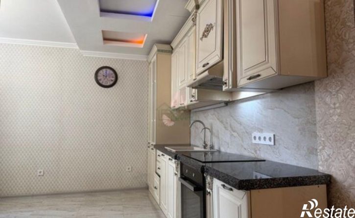 2-комн квартира проспект Героев Отечества, 4А,  д. 4А