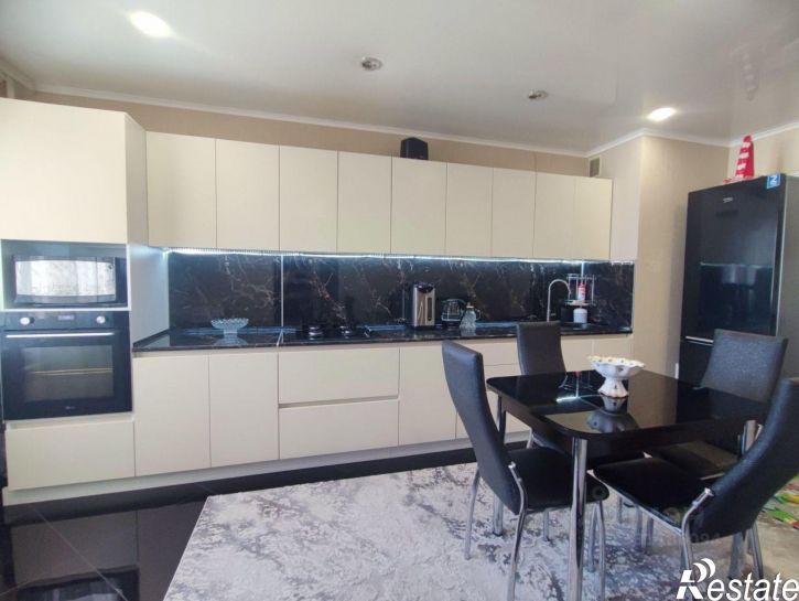 2-комн квартира улица Батавина, 18,  д. 18