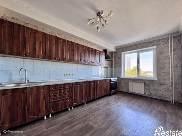 2-комн квартира Зарубина В.С. ул, 202