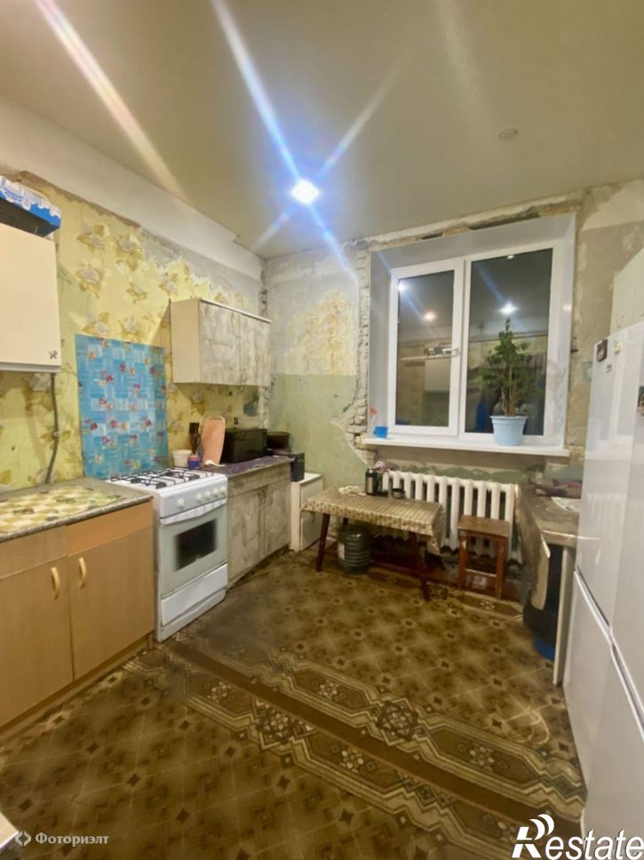 Комната Ломоносова М.В. ул, 4