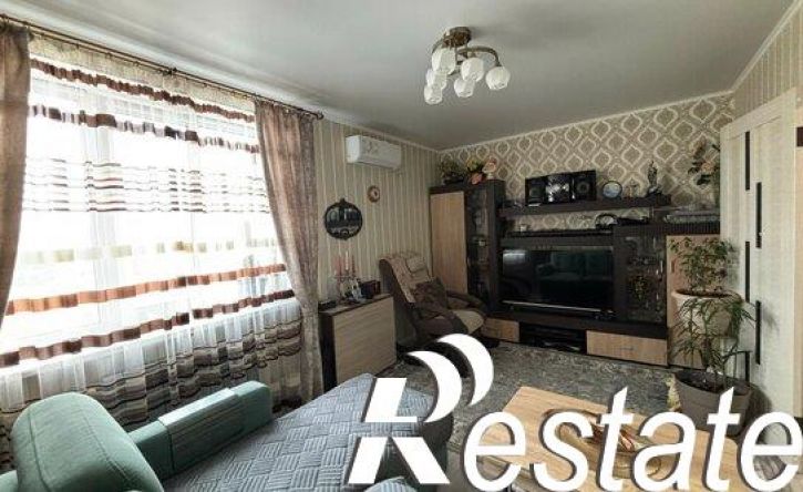 2-комн квартира улица имени Николая Чихарева, 10Б,  д. 10Б