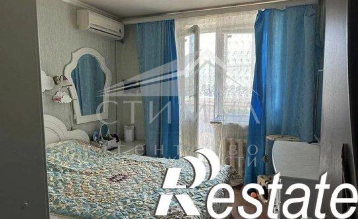 4-комн квартира улица Чехова, 8,  д. 8