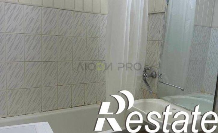 2-комн квартира улица Сакко и Ванцетти, 10,  д. 10