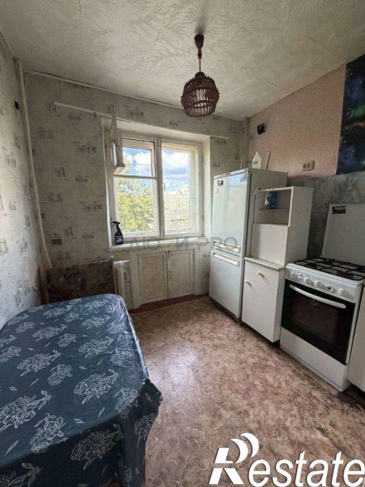 2-комн квартира улица Сакко и Ванцетти, 10,  д. 10