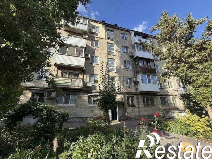 2-комн квартира улица Сакко и Ванцетти, 10,  д. 10