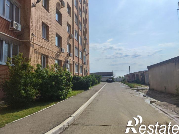 Гараж/парковка Весенняя ул, 1