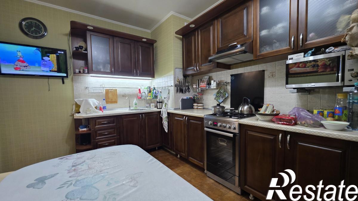Купить квартиру за 8 100 000 рублей на Бардина, 8