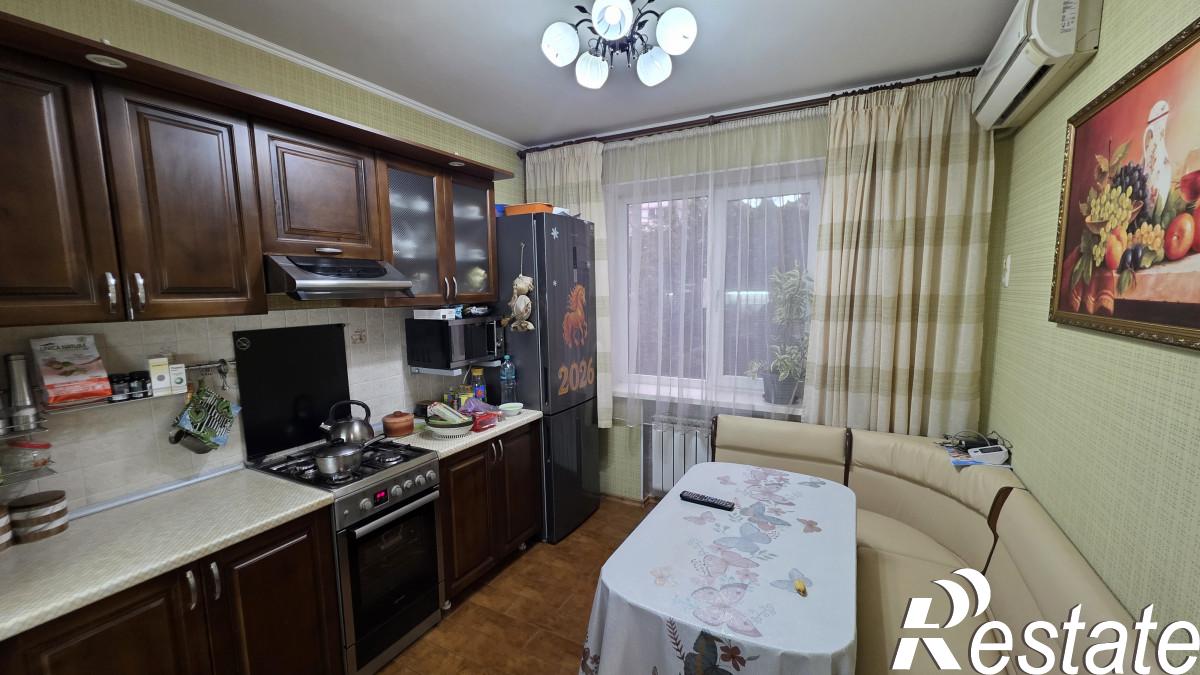 Купить квартиру за 8 100 000 рублей на Бардина, 8