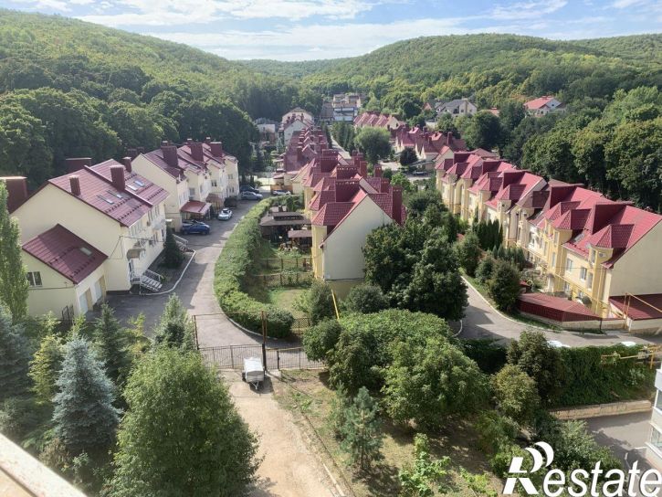 3-комн квартира улица Лесная Республика, 11А,  д. 11А