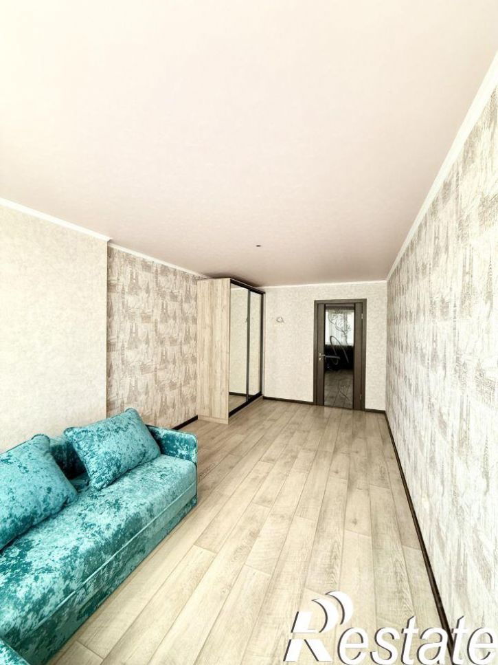 3-комн квартира улица Тархова, 29Б,  д. 29Б