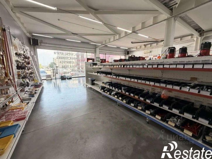 Торговое помещение улица Тархова, 46В,  д. 46В