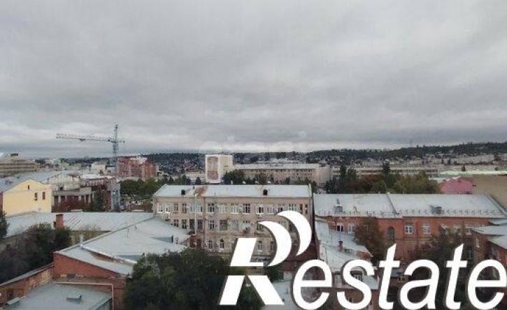 4-комн квартира проспект Столыпина, 8,  д. 8