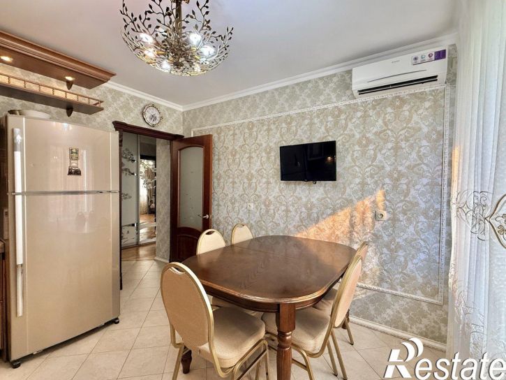 3-комн квартира улица Рахова, 108,  д. 108