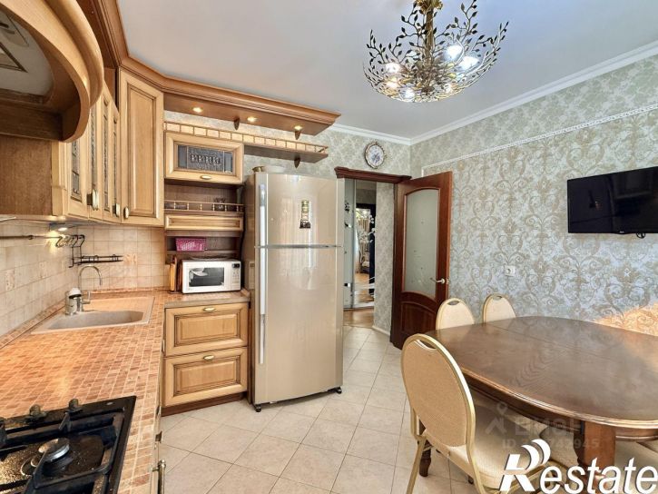 3-комн квартира улица Рахова, 108,  д. 108