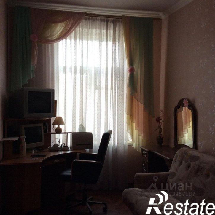 3-комн квартира проспект 50 лет Октября, 81,  д. 81