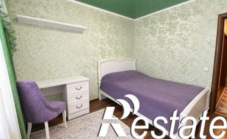 3-комн квартира улица Тархова, 40,  д. 40