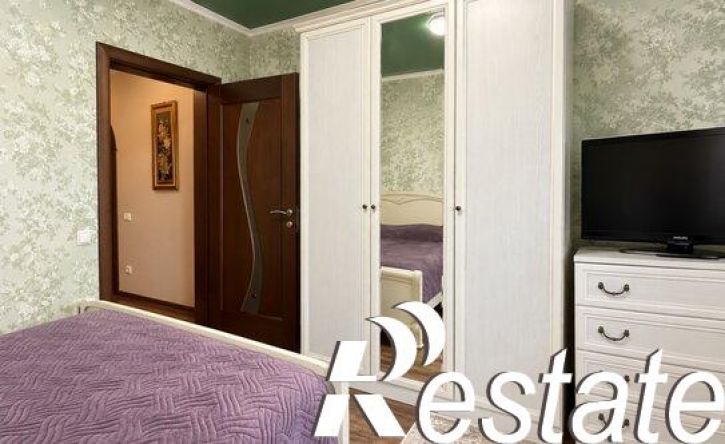 3-комн квартира улица Тархова, 40,  д. 40