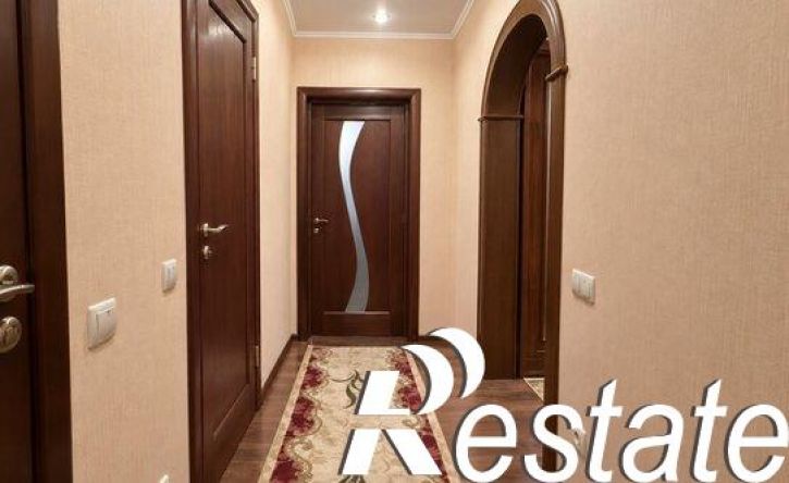 3-комн квартира улица Тархова, 40,  д. 40