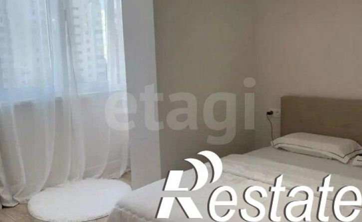 2-комн квартира проспект Героев Отечества, 8,  д. 8