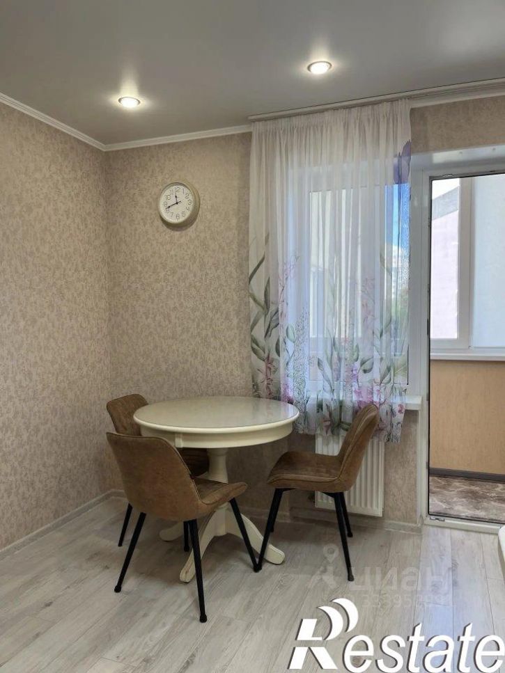 2-комн квартира улица Симбирцева, 44,  д. 44